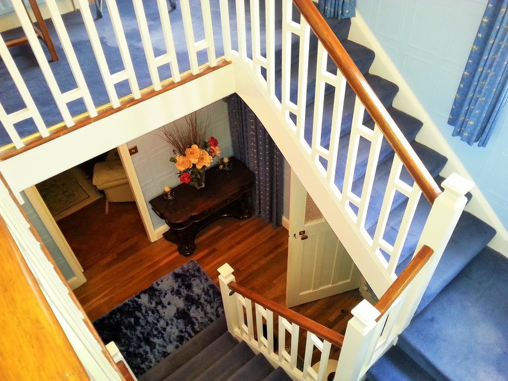 The Dell Dublin Bed and Breakfast Dun Laoghaire Esterno foto