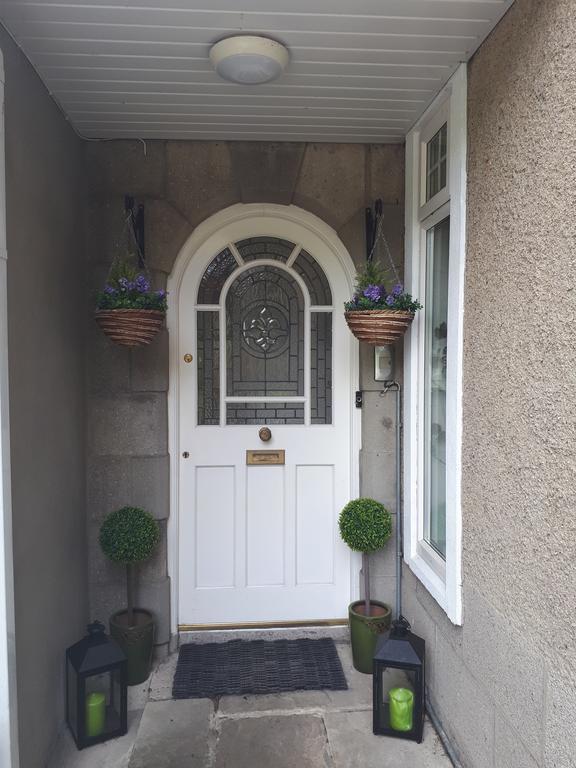 The Dell Dublin Bed and Breakfast Dun Laoghaire Esterno foto