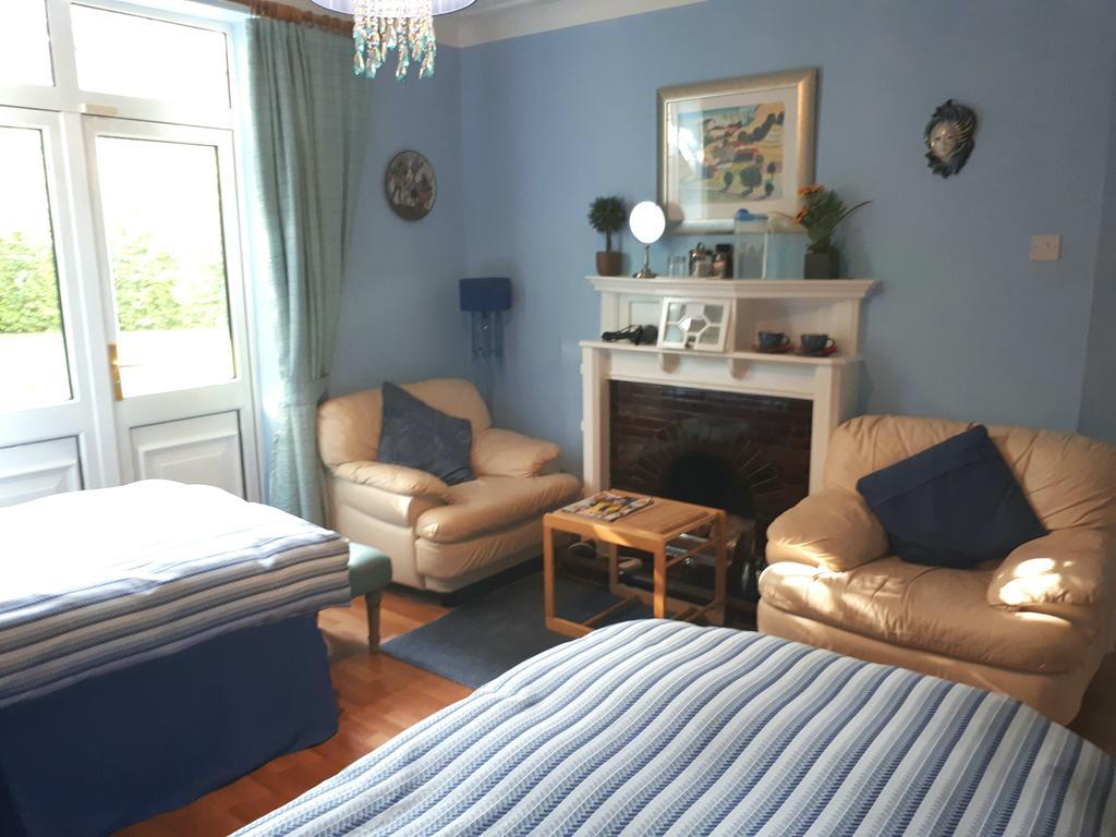 The Dell Dublin Bed and Breakfast Dun Laoghaire Esterno foto