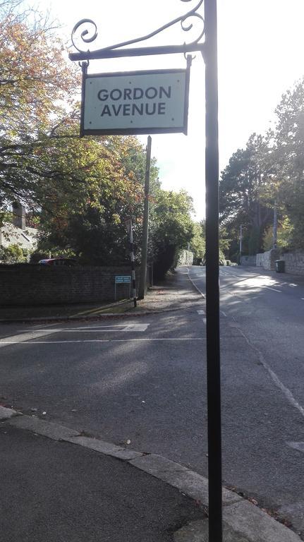 The Dell Dublin Bed and Breakfast Dun Laoghaire Esterno foto